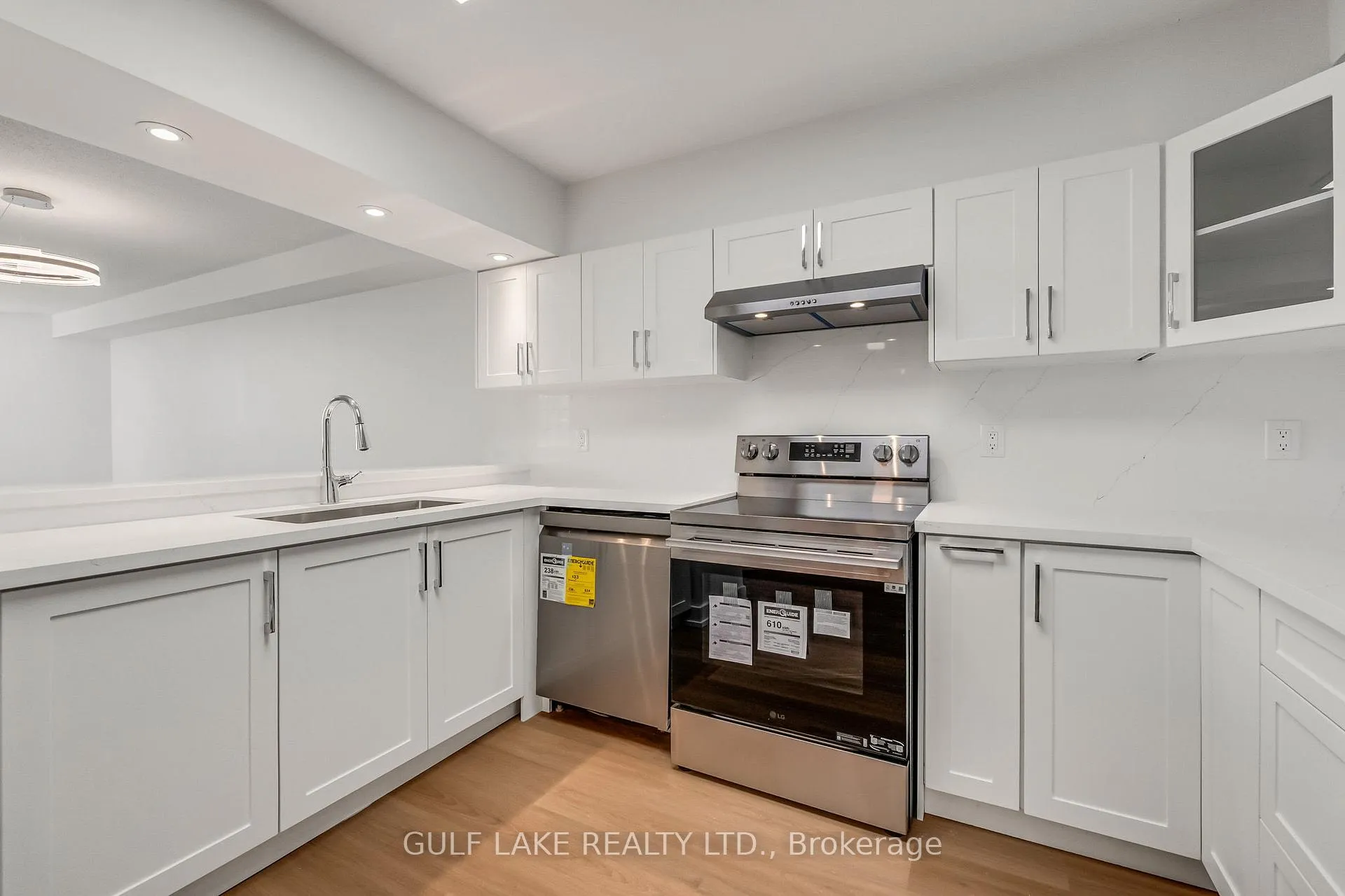 Photo 3 of Unit 510, 236 Albion Road, Etobicoke, Elms-Old Rexdale — HOMEH
