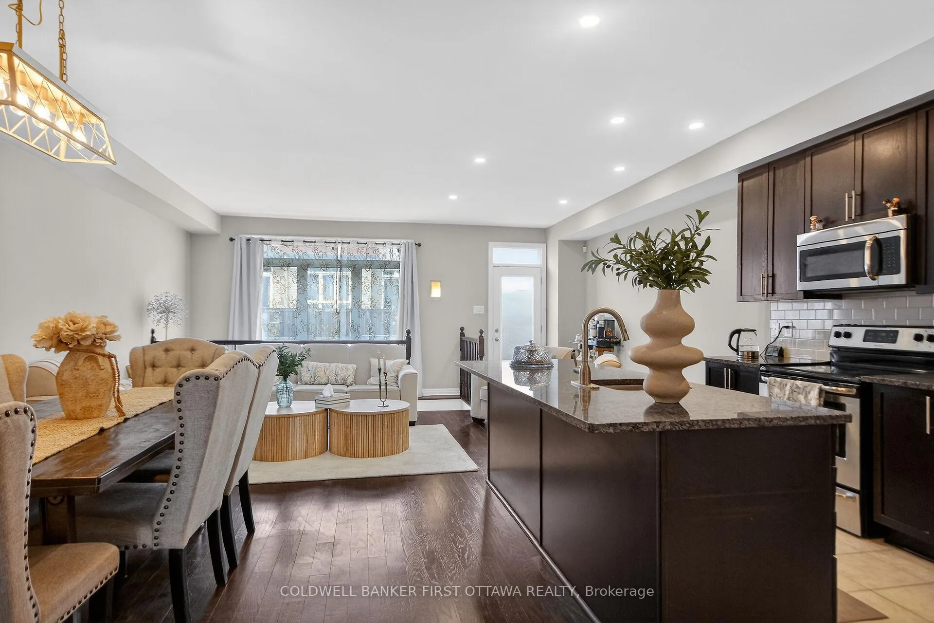 Photo 16 of 906 Littlerock Street, Ottawa, Leitrim — HOMEH