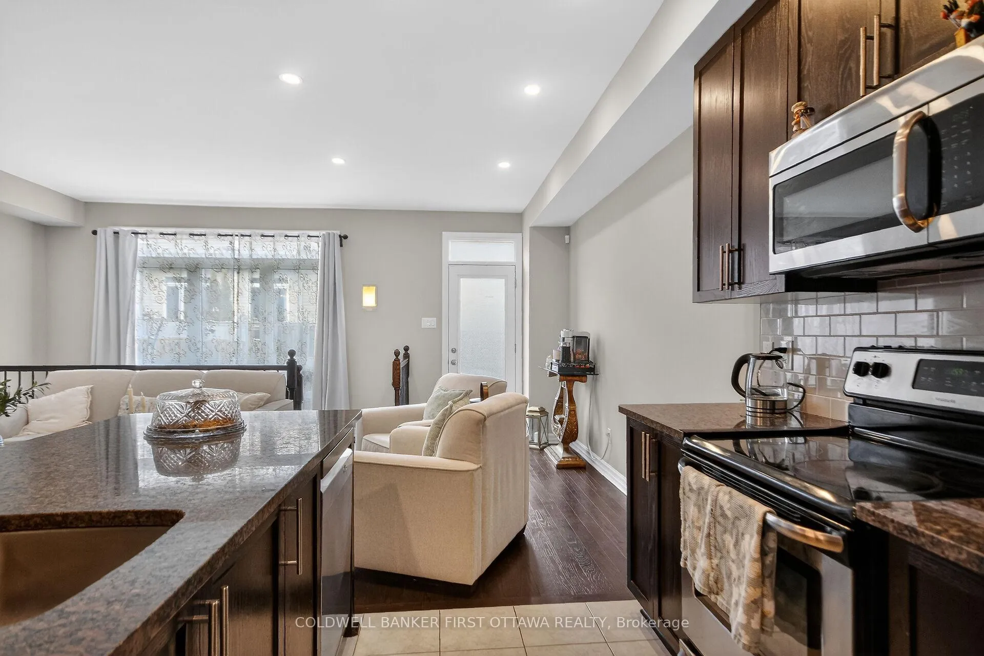 Photo 20 of 906 Littlerock Street, Ottawa, Leitrim — HOMEH