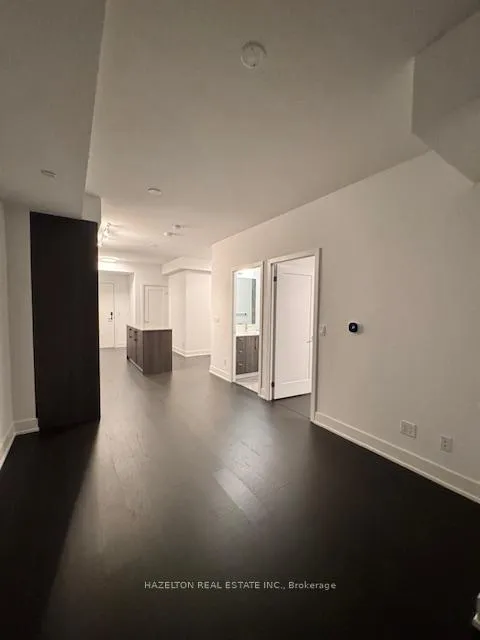 Photo 5 of Unit 409, 8 Manor Road W, Toronto, Yonge-Eglinton — HOMEH