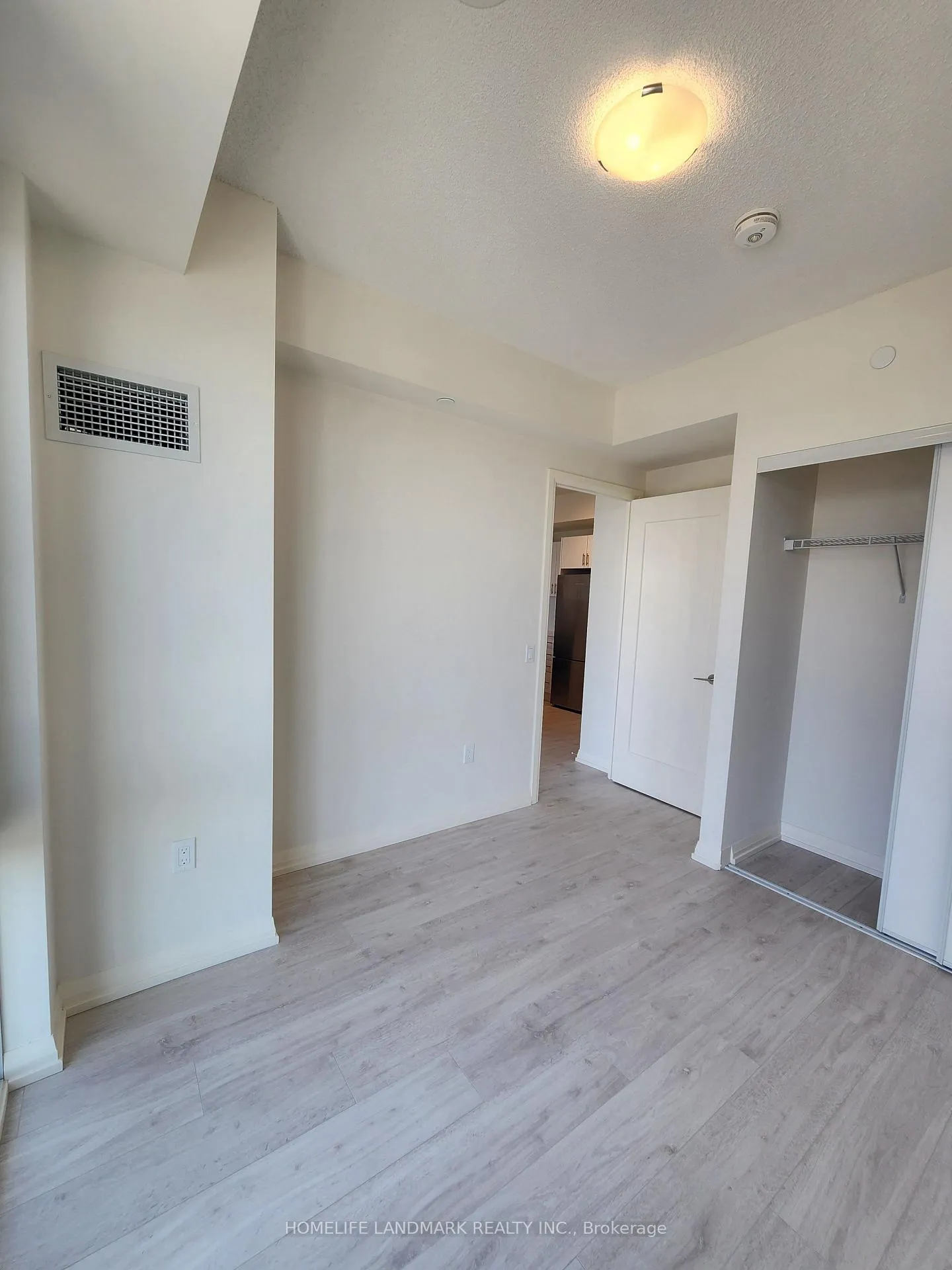 Photo 10 of Unit 2510, 27 Korda Gate, Vaughan, Vellore Village — HOMEH