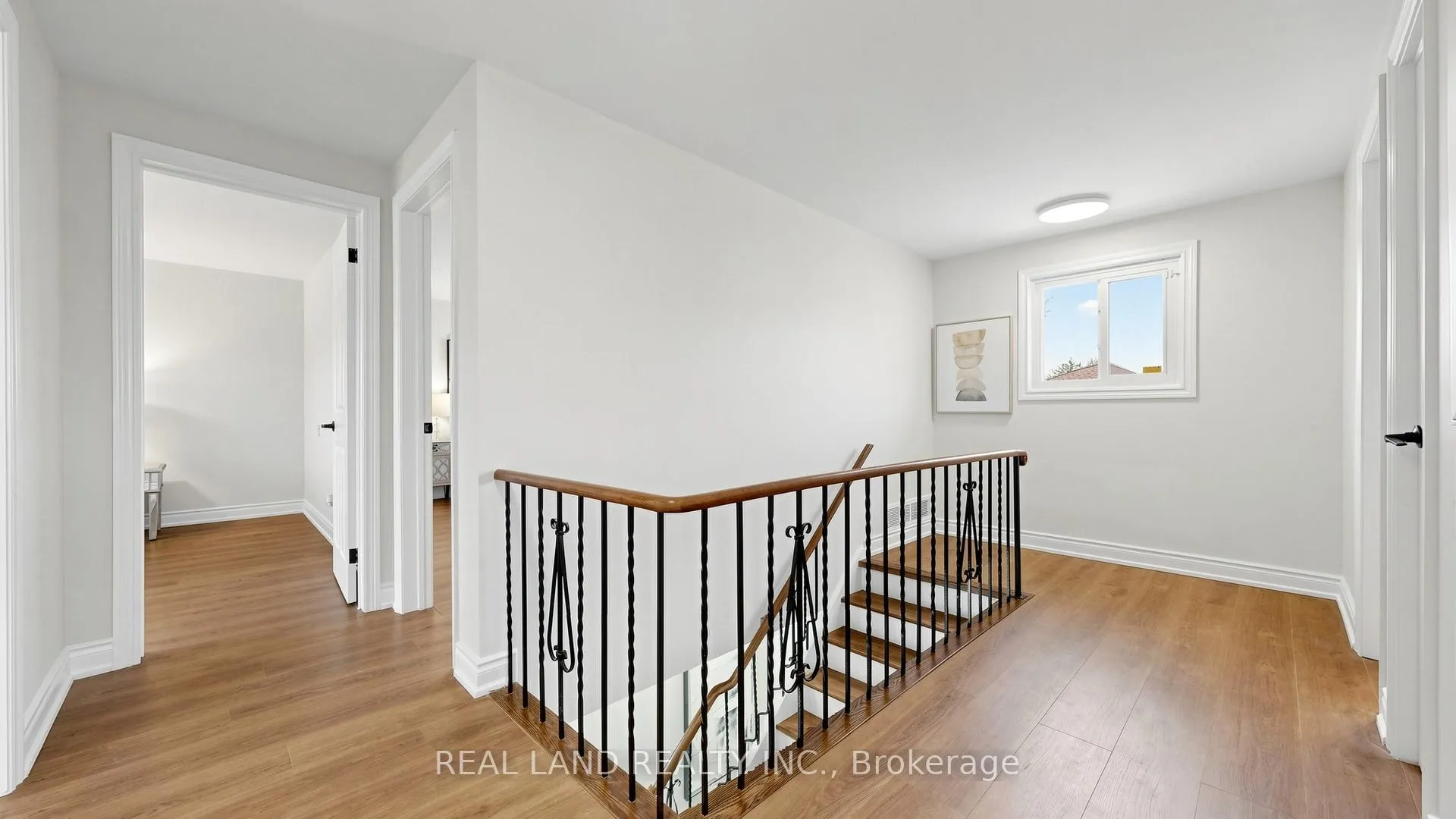 Photo 18 of 54 Marblemount Crescent, Scarborough, Tam O'Shanter-Sullivan — HOMEH