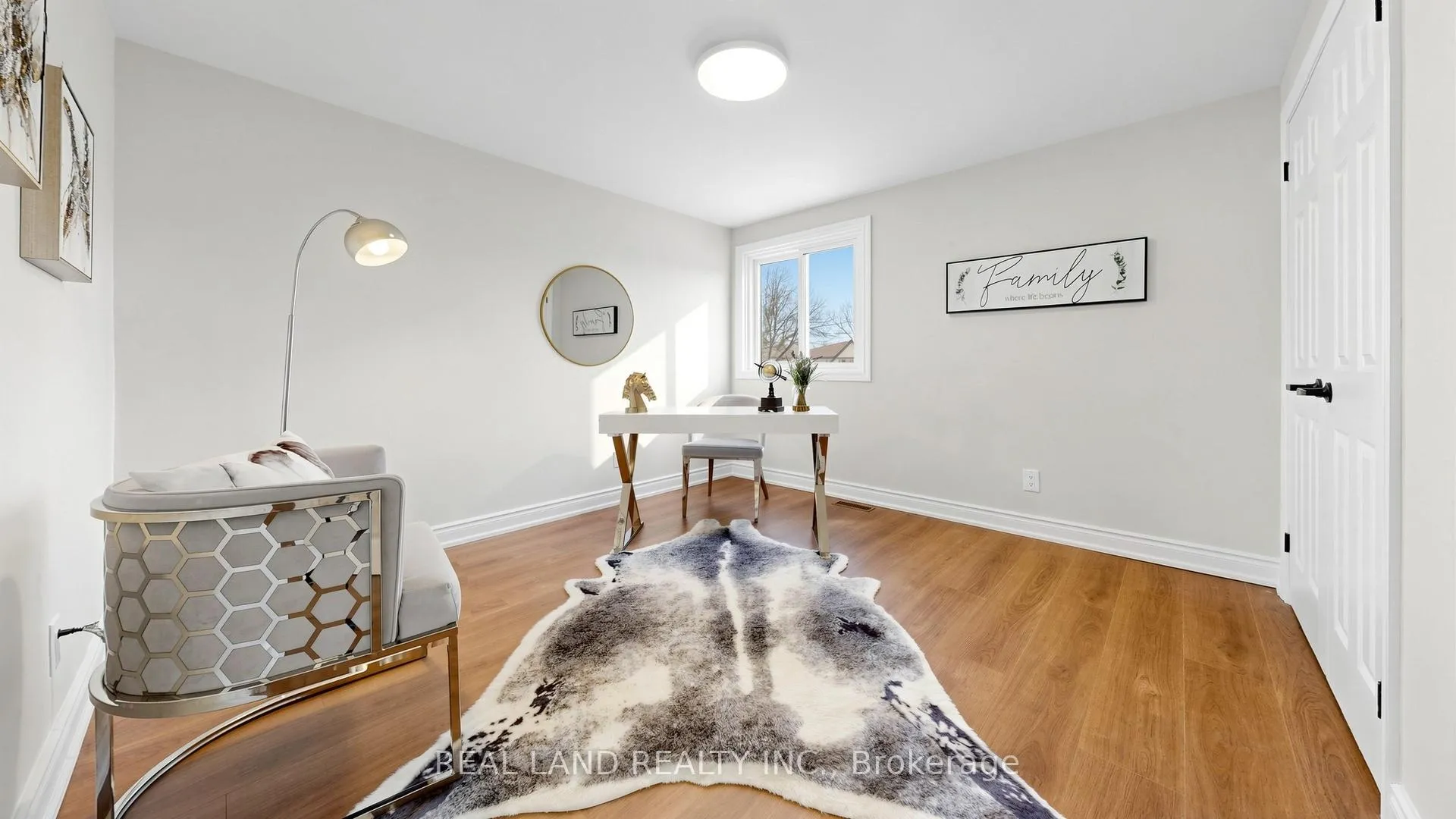 Photo 22 of 54 Marblemount Crescent, Scarborough, Tam O'Shanter-Sullivan — HOMEH