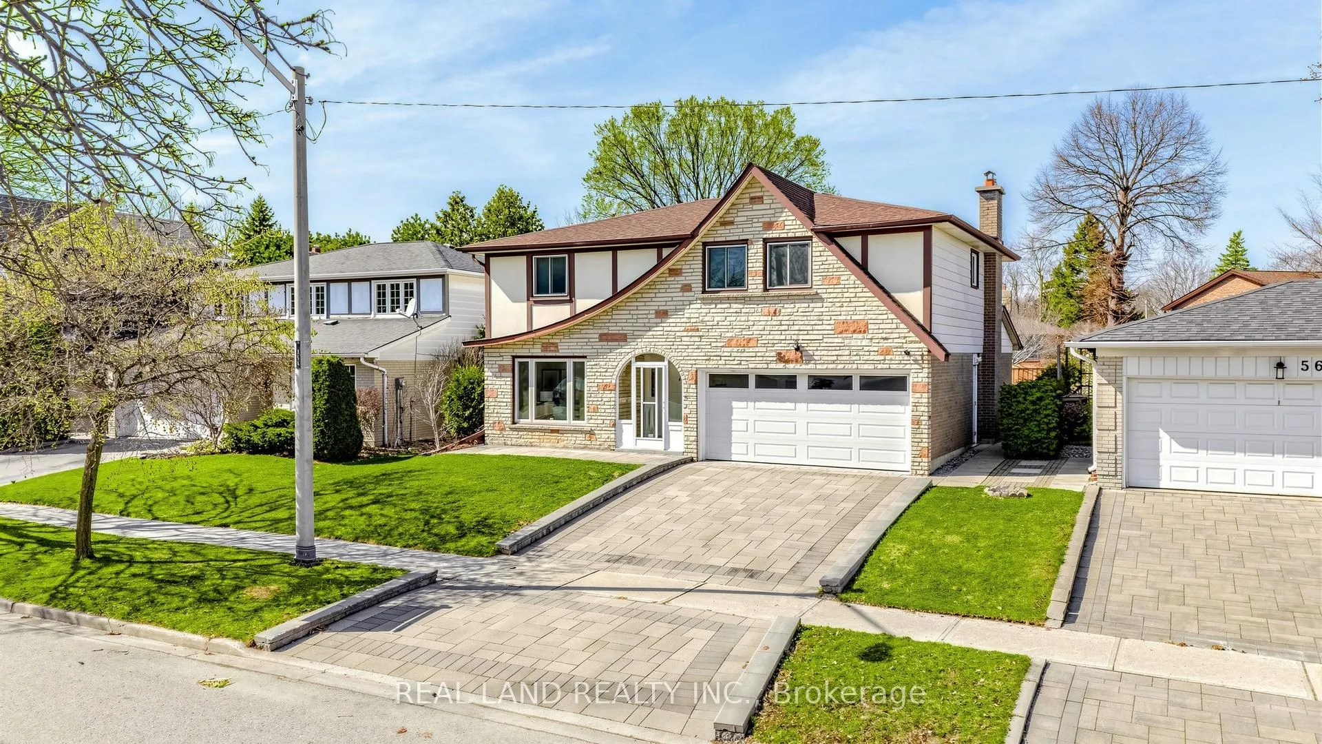 Photo 43 of 54 Marblemount Crescent, Scarborough, Tam O'Shanter-Sullivan — HOMEH