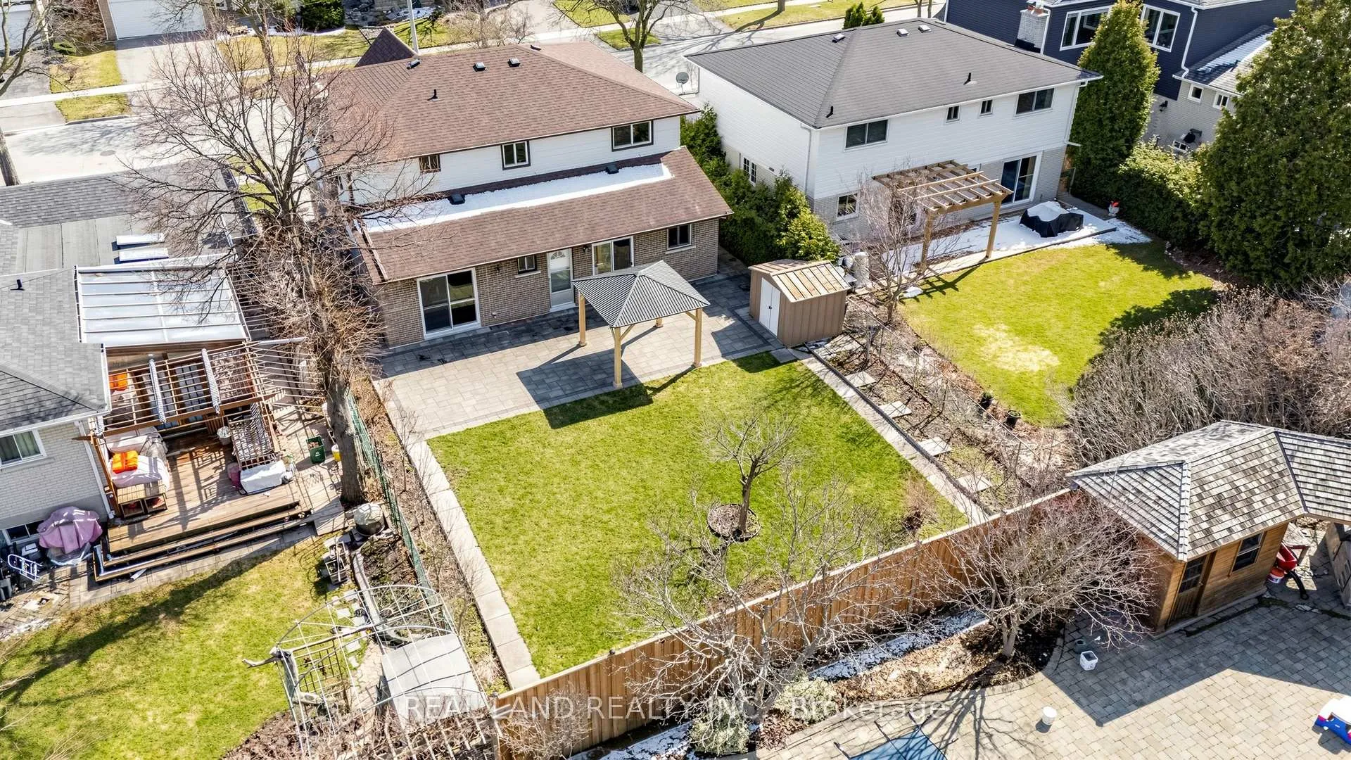 Photo 47 of 54 Marblemount Crescent, Scarborough, Tam O'Shanter-Sullivan — HOMEH