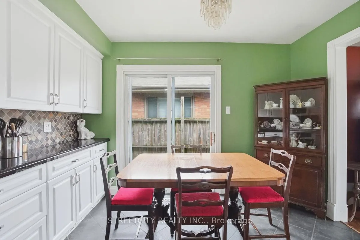 Photo 7 of 68 Talavera Crescent, London, East I — HOMEH