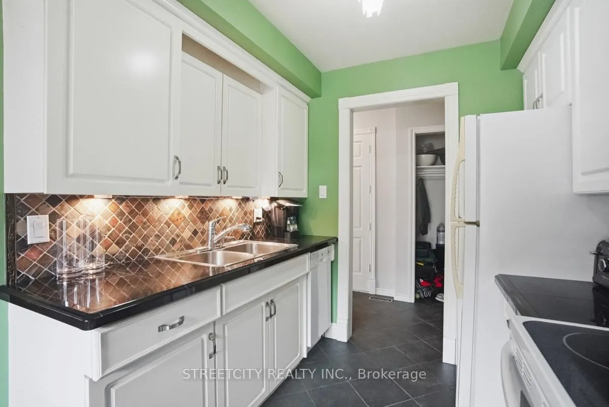 Photo 10 of 68 Talavera Crescent, London, East I — HOMEH
