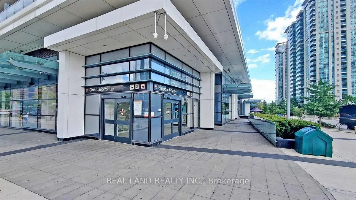 Photo 4 of Unit 3106, 2 Anndale Drive, North York, Willowdale East — HOMEH