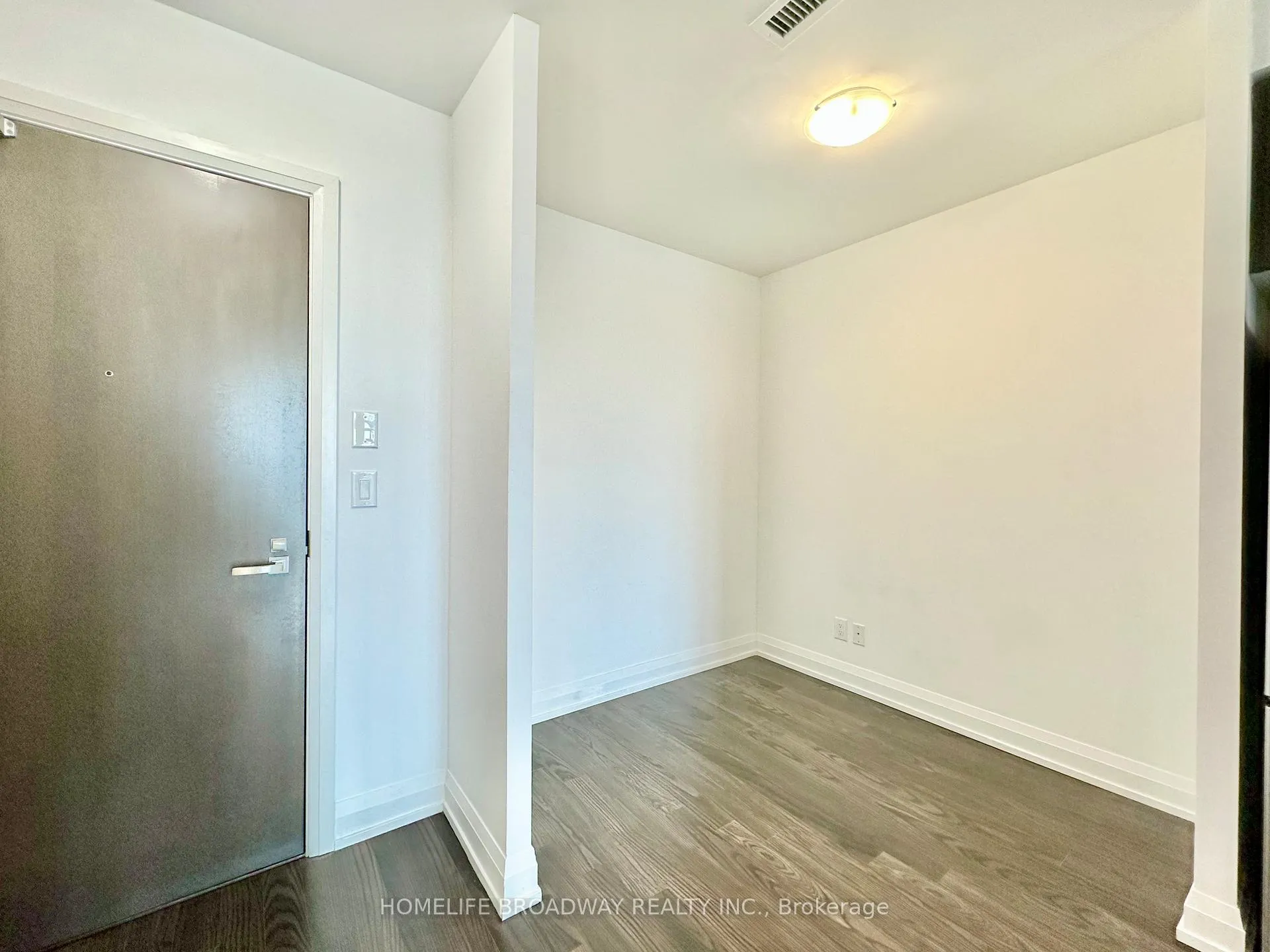 Photo 5 of Unit 2833, 7161 Yonge Street, Markham, Grandview — HOMEH