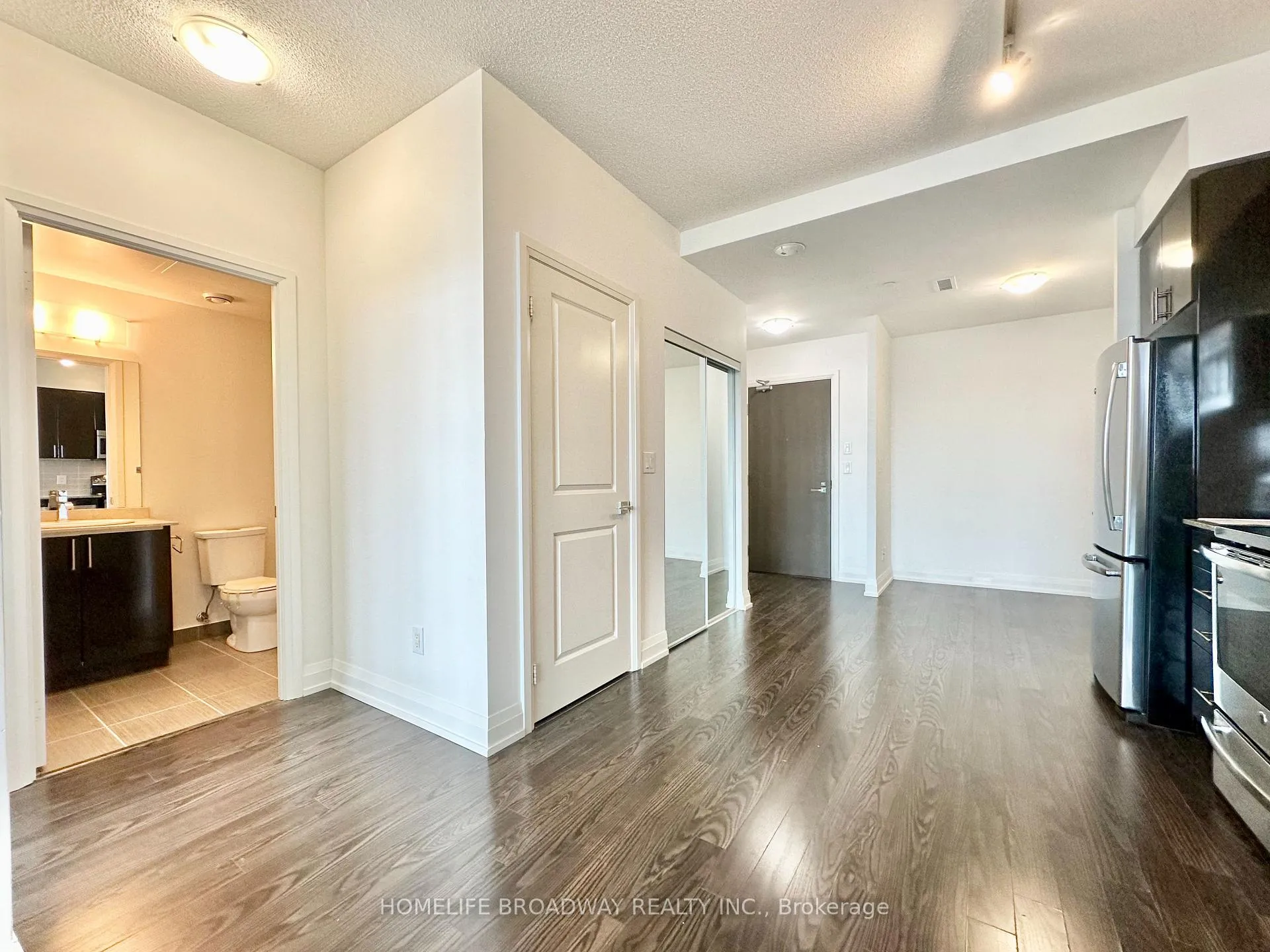 Photo 13 of Unit 2833, 7161 Yonge Street, Markham, Grandview — HOMEH