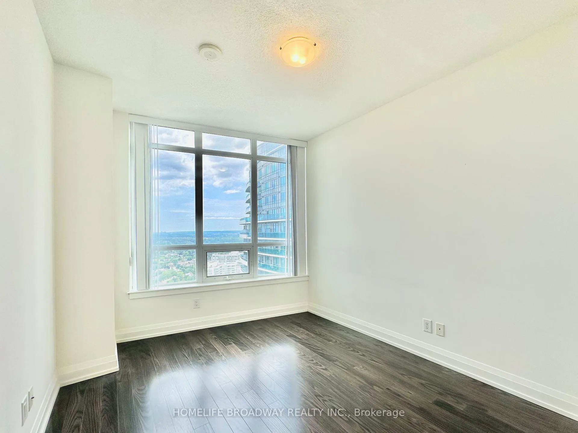 Photo 16 of Unit 2833, 7161 Yonge Street, Markham, Grandview — HOMEH