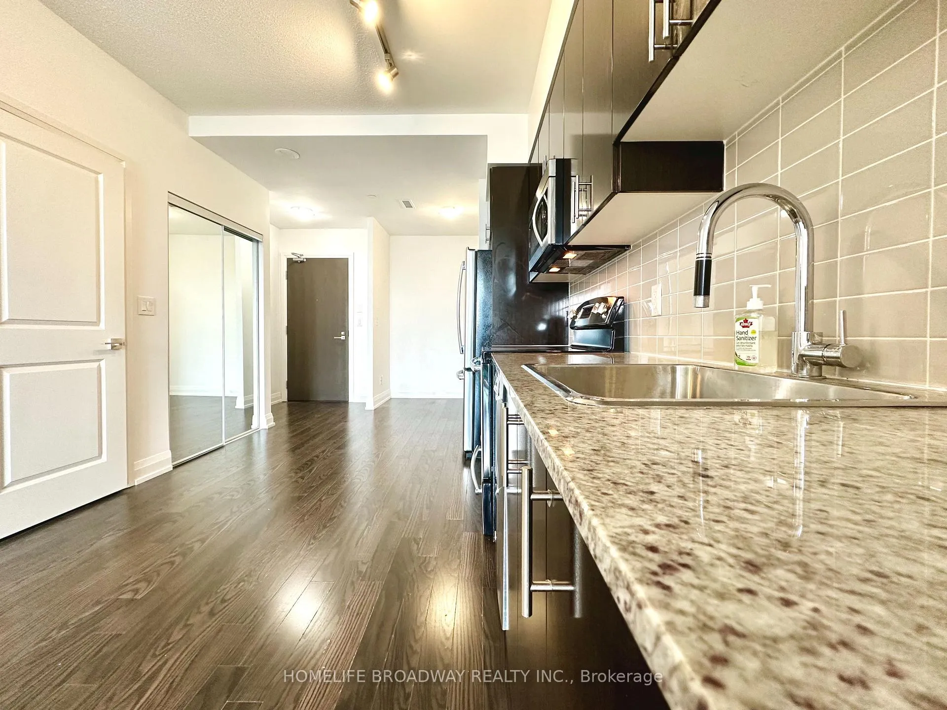 Photo 19 of Unit 2833, 7161 Yonge Street, Markham, Grandview — HOMEH
