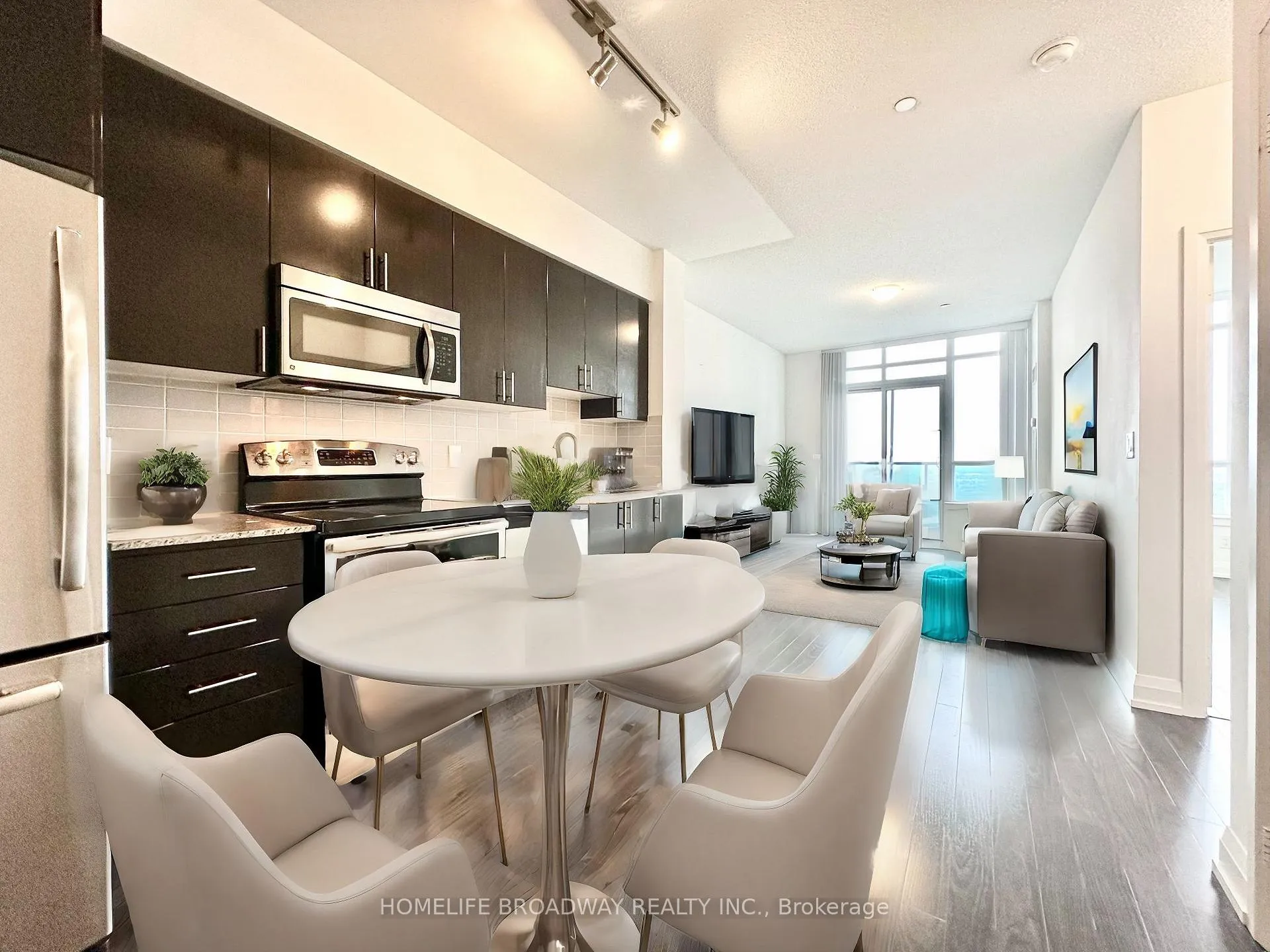 Photo 21 of Unit 2833, 7161 Yonge Street, Markham, Grandview — HOMEH