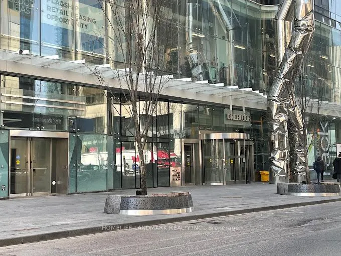 Photo 4 of Unit 1905, 1 Bloor St E, Toronto, Church-Yonge Corridor — HOMEH
