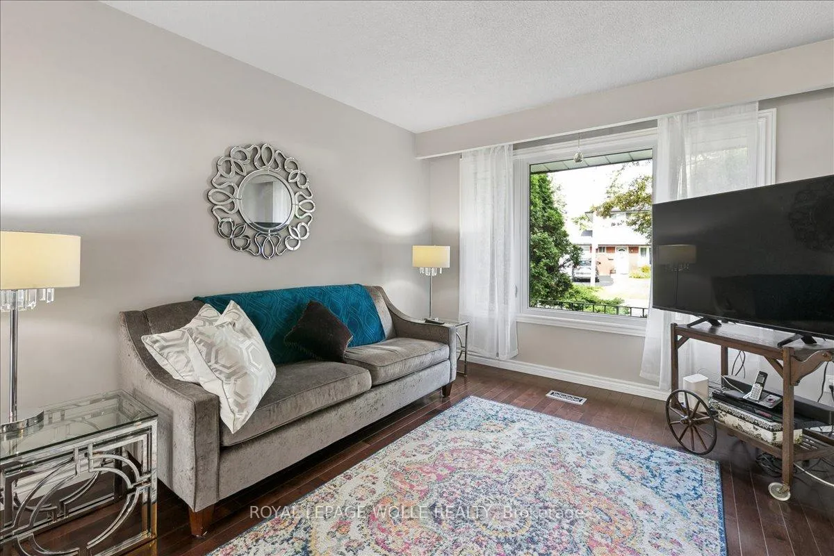 Photo 12 of 45 Arrowhead Crescent, Kitchener, Pioneer Park — HOMEH