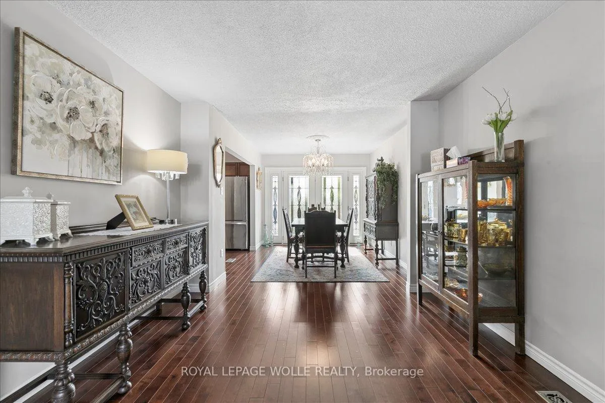 Photo 13 of 45 Arrowhead Crescent, Kitchener, Pioneer Park — HOMEH