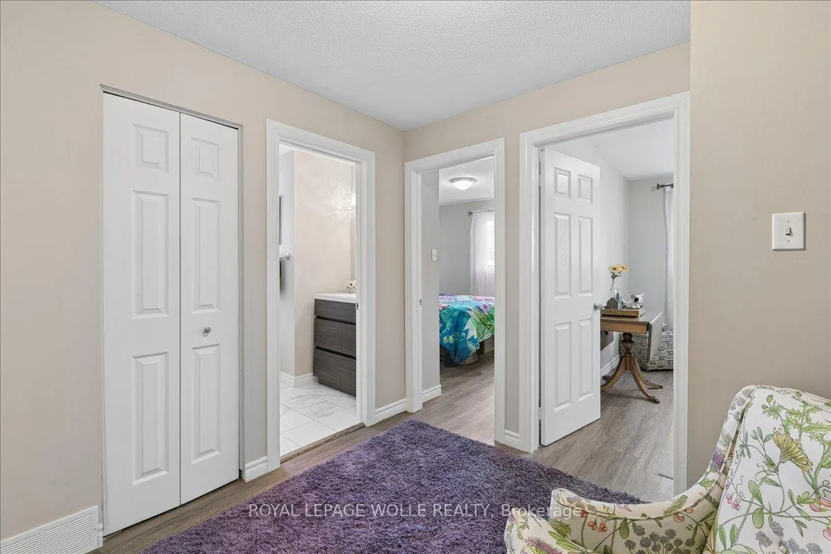 Photo 22 of 45 Arrowhead Crescent, Kitchener, Pioneer Park — HOMEH