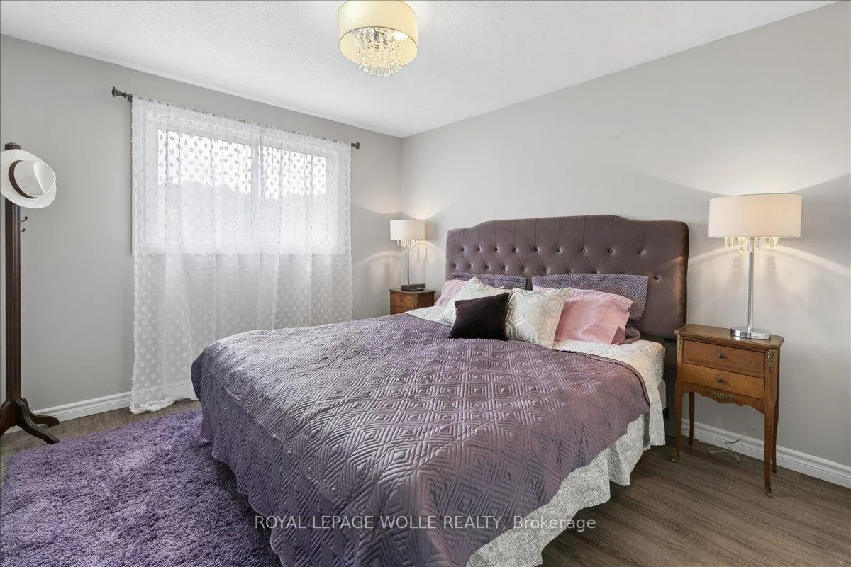Photo 27 of 45 Arrowhead Crescent, Kitchener, Pioneer Park — HOMEH