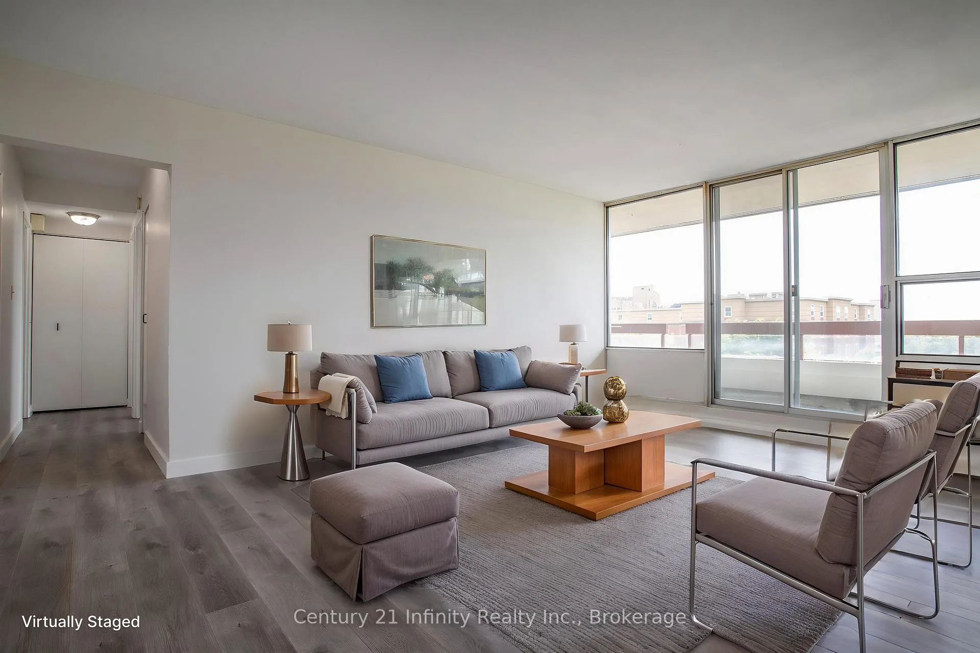 Photo 2 of Unit 422, 50 Richmond Street E, Oshawa, O'Neill — HOMEH