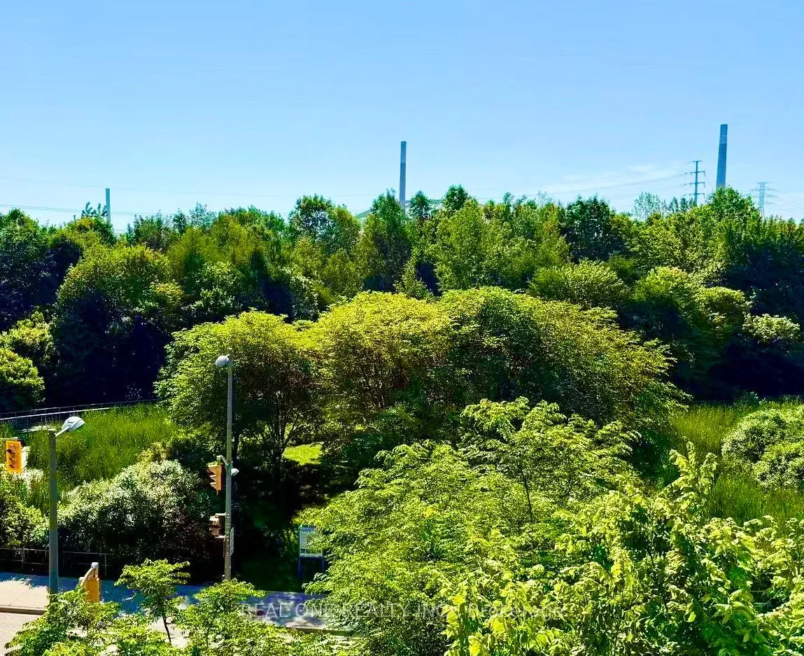 Photo 5 of Unit N410, 120 Bayview Avenue, Toronto, Waterfront Communities — HOMEH