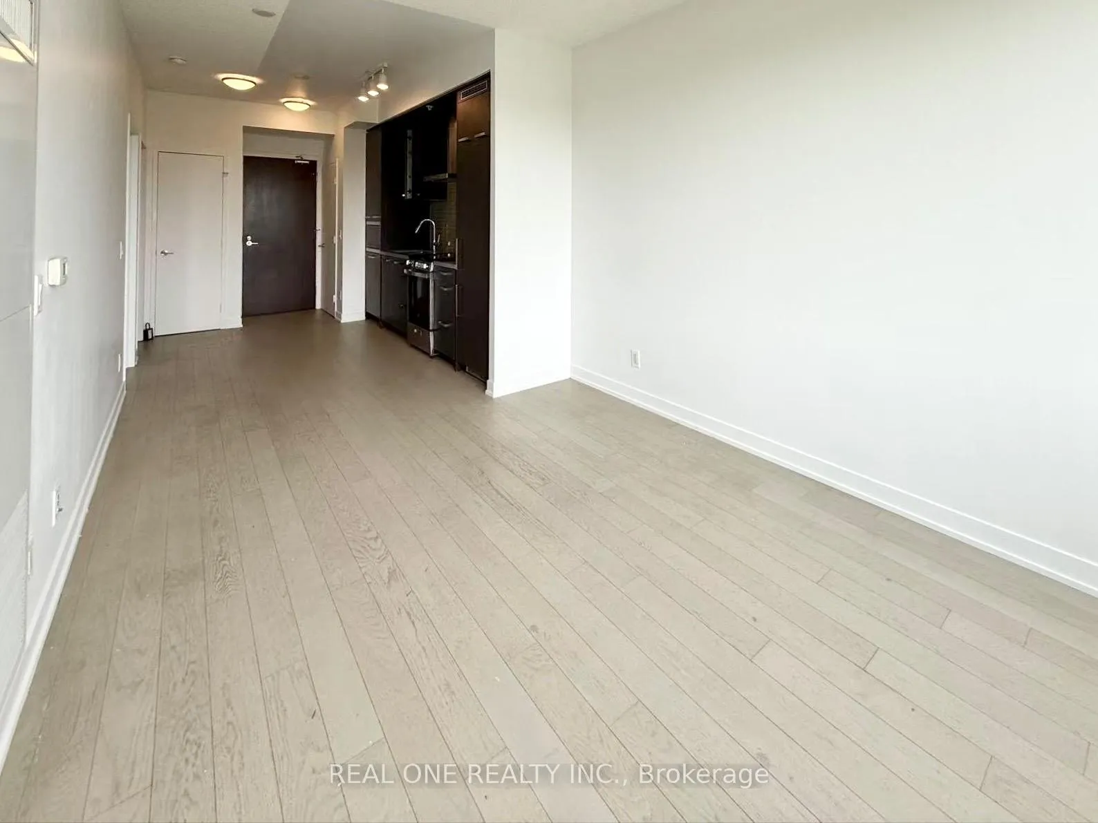 Photo 8 of Unit N410, 120 Bayview Avenue, Toronto, Waterfront Communities — HOMEH