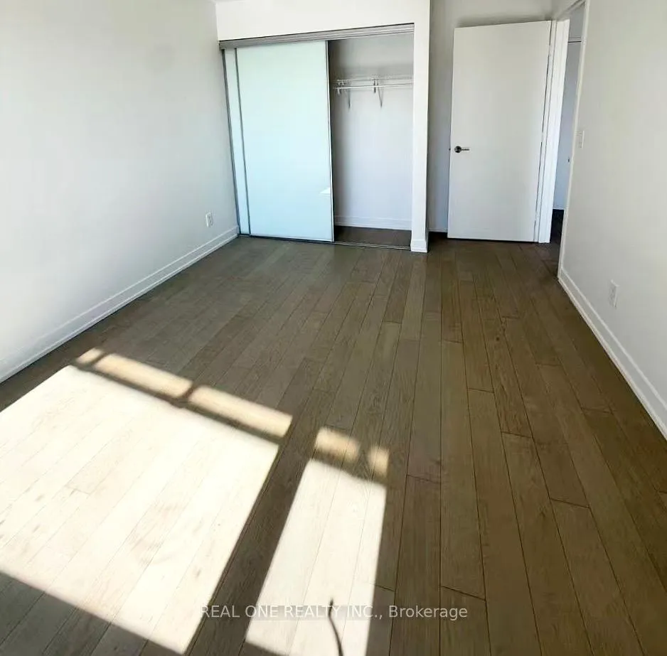 Photo 11 of Unit N410, 120 Bayview Avenue, Toronto, Waterfront Communities — HOMEH