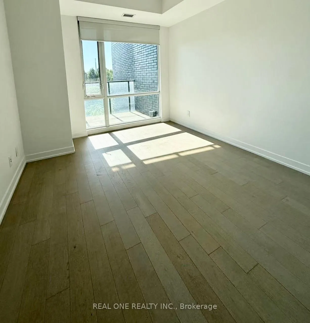 Photo 13 of Unit N410, 120 Bayview Avenue, Toronto, Waterfront Communities — HOMEH