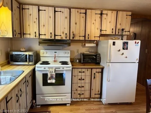 Photo 13 of 11 Beverly Road, Kawartha Lakes, Manvers — HOMEH