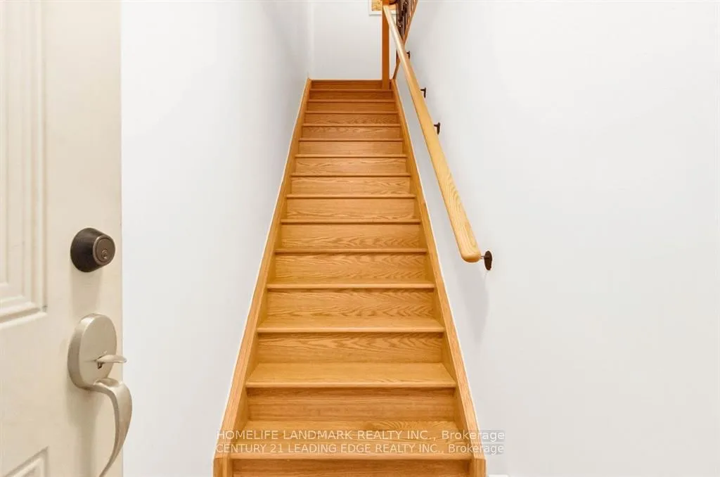 Photo 3 of 12 John Rudkin Lane, Markham, Box Grove — HOMEH