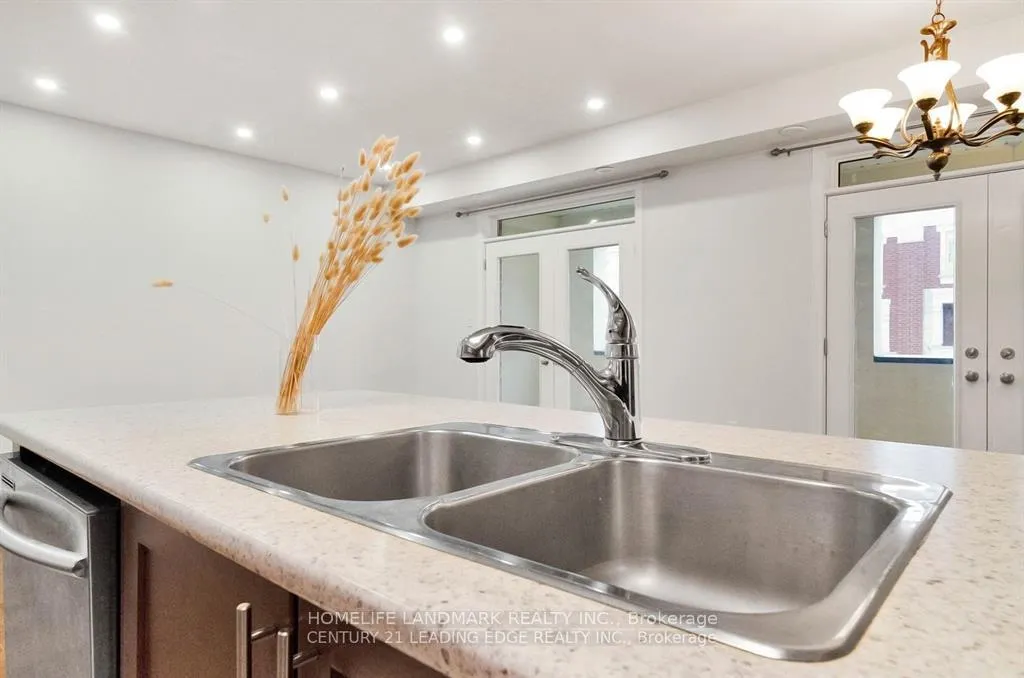 Photo 7 of 12 John Rudkin Lane, Markham, Box Grove — HOMEH