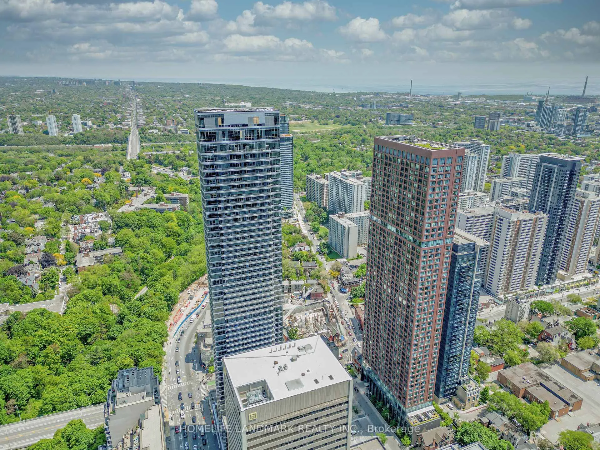 Photo 3 of Unit 5001, 395 Bloor Street E, Toronto, North St. James Town — HOMEH