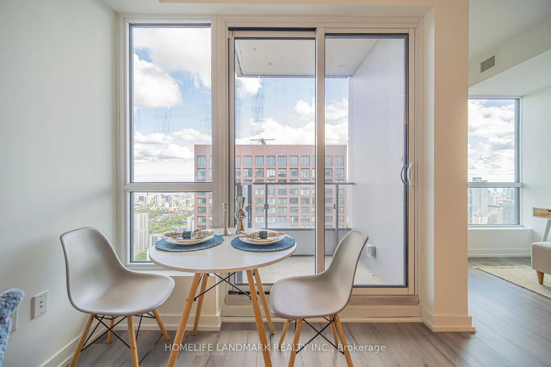 Photo 15 of Unit 5001, 395 Bloor Street E, Toronto, North St. James Town — HOMEH