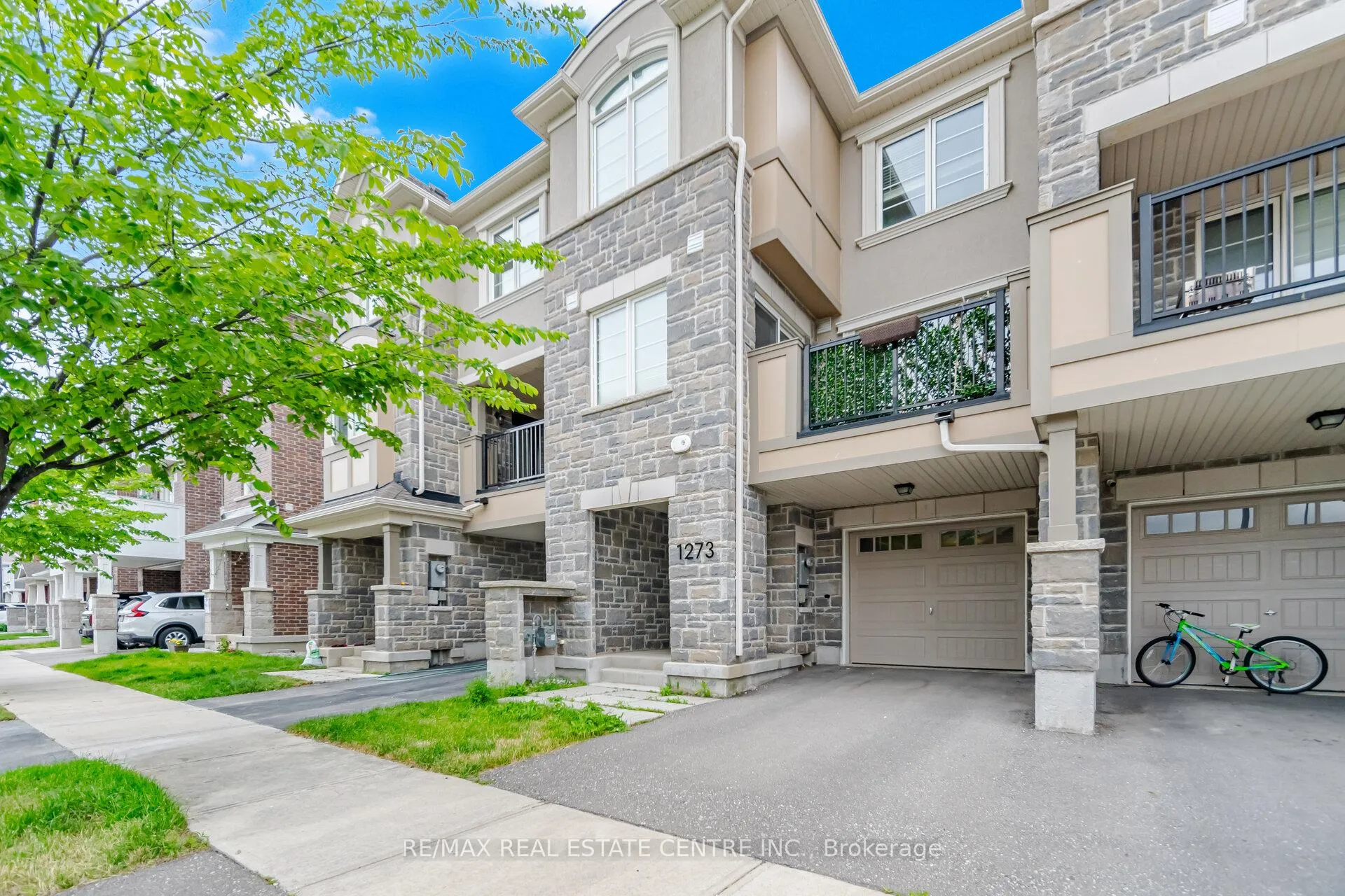 Photo 4 of 1273 Hop Place, Milton, Cobban — HOMEH