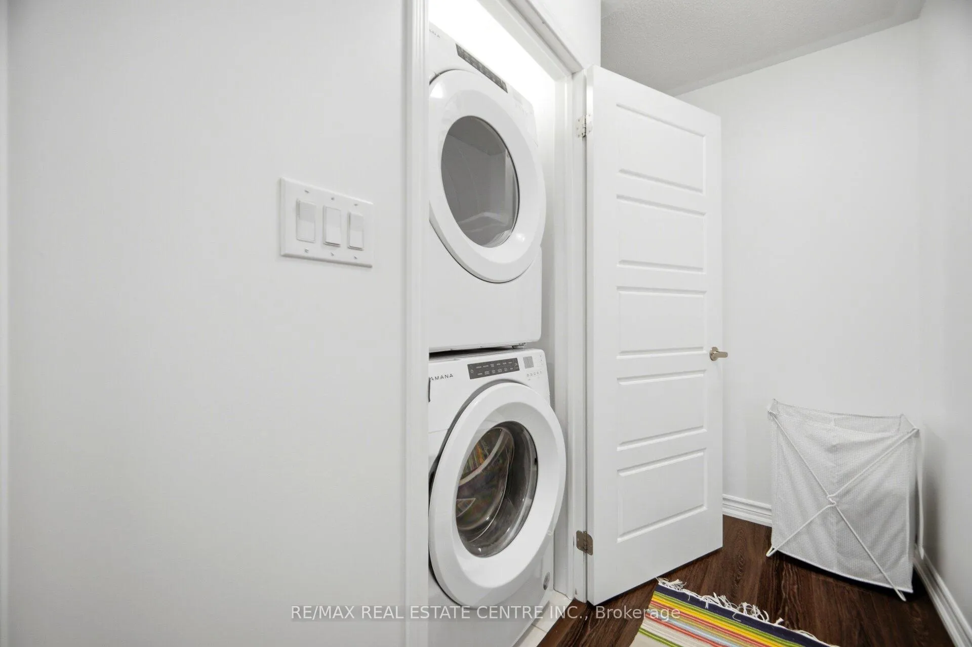 Photo 34 of 1273 Hop Place, Milton, Cobban — HOMEH