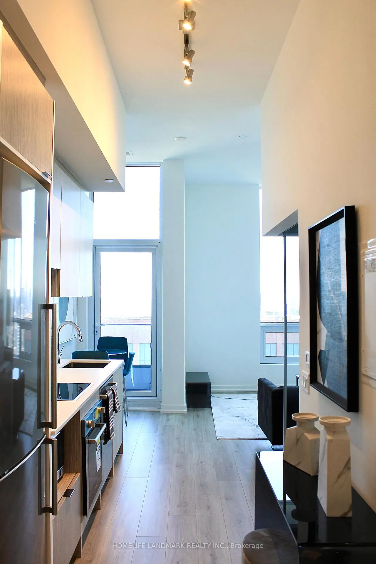Photo 8 of Unit 5511, 395 Bloor Street E, Toronto, North St. James Town — HOMEH