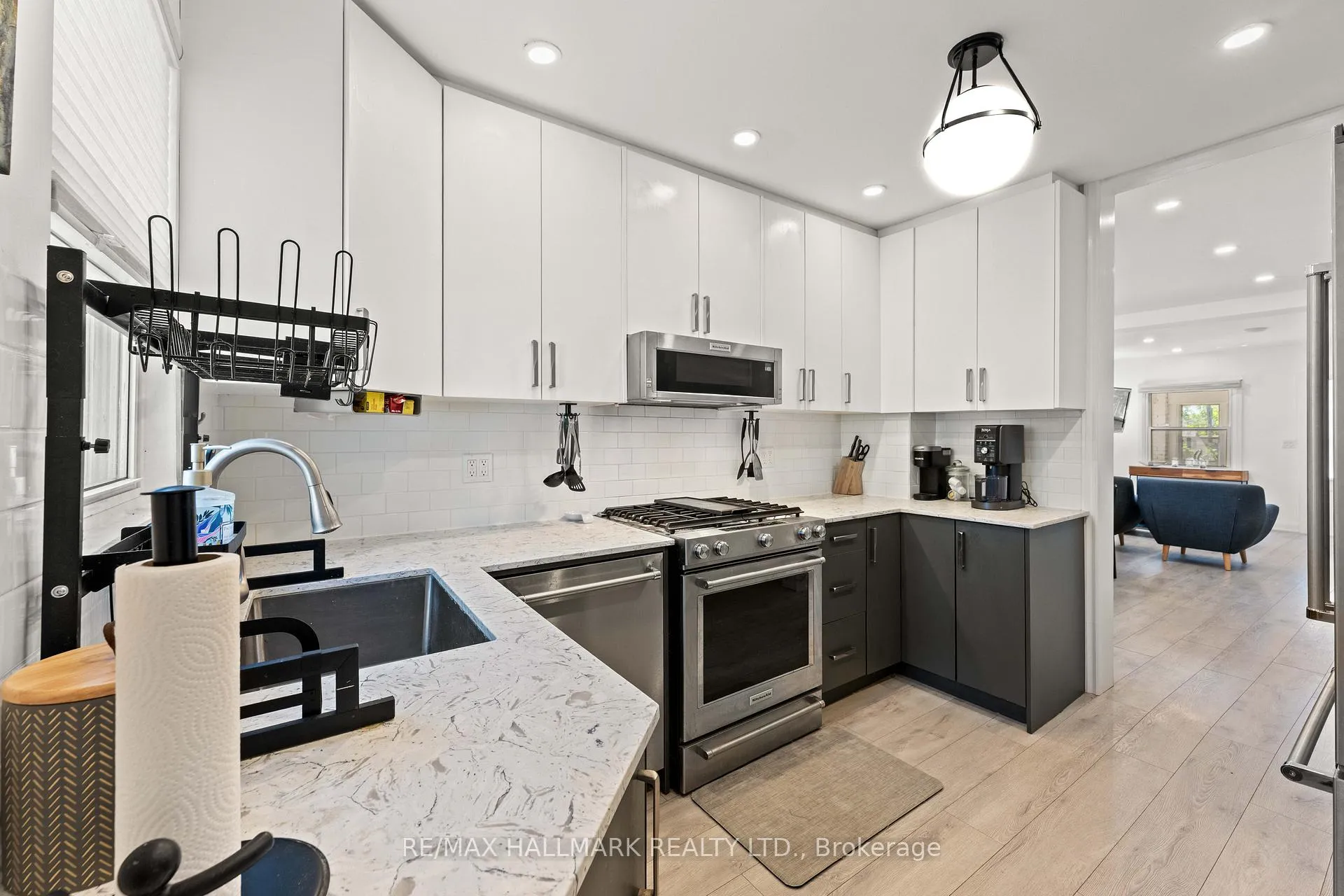 Photo 14 of 2 Amherst Avenue, Toronto, Oakwood Village — HOMEH
