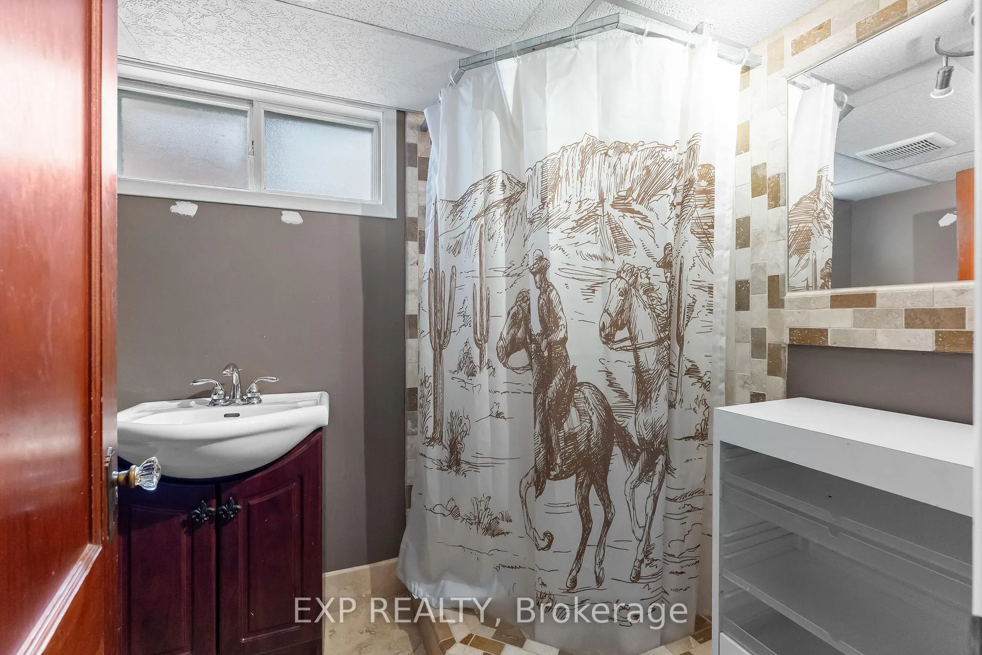 Photo 33 of 3 Winnifred Avenue, St. Catharines, Carlton/Bunting — HOMEH