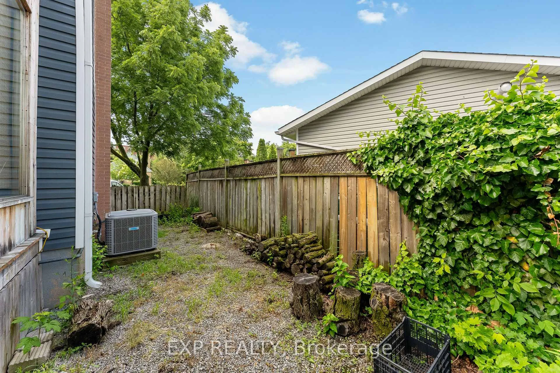 Photo 35 of 3 Winnifred Avenue, St. Catharines, Carlton/Bunting — HOMEH