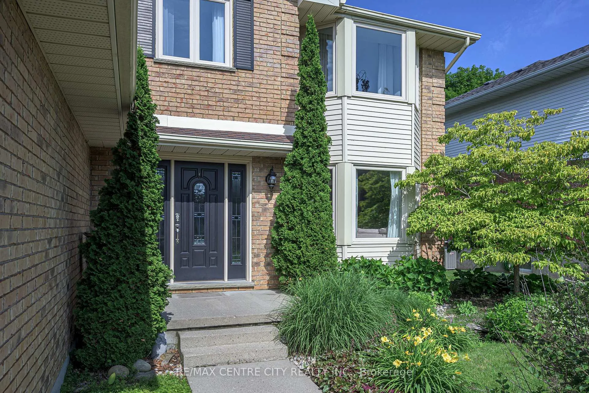 Photo 4 of 15 Cavanaugh Crescent, St. Thomas — HOMEH