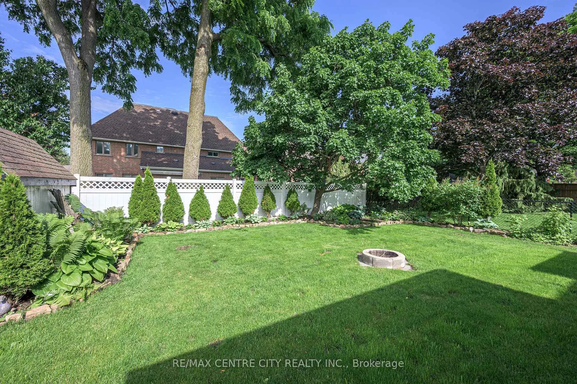 Photo 7 of 15 Cavanaugh Crescent, St. Thomas — HOMEH