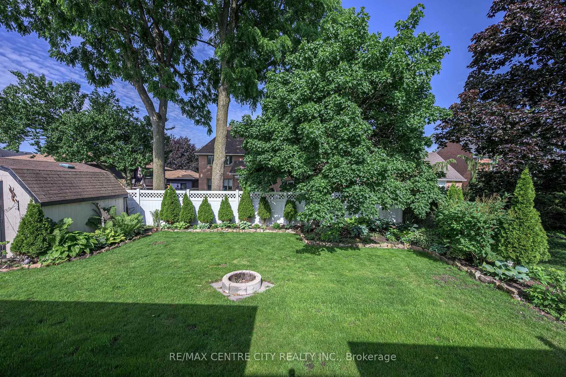 Photo 13 of 15 Cavanaugh Crescent, St. Thomas — HOMEH