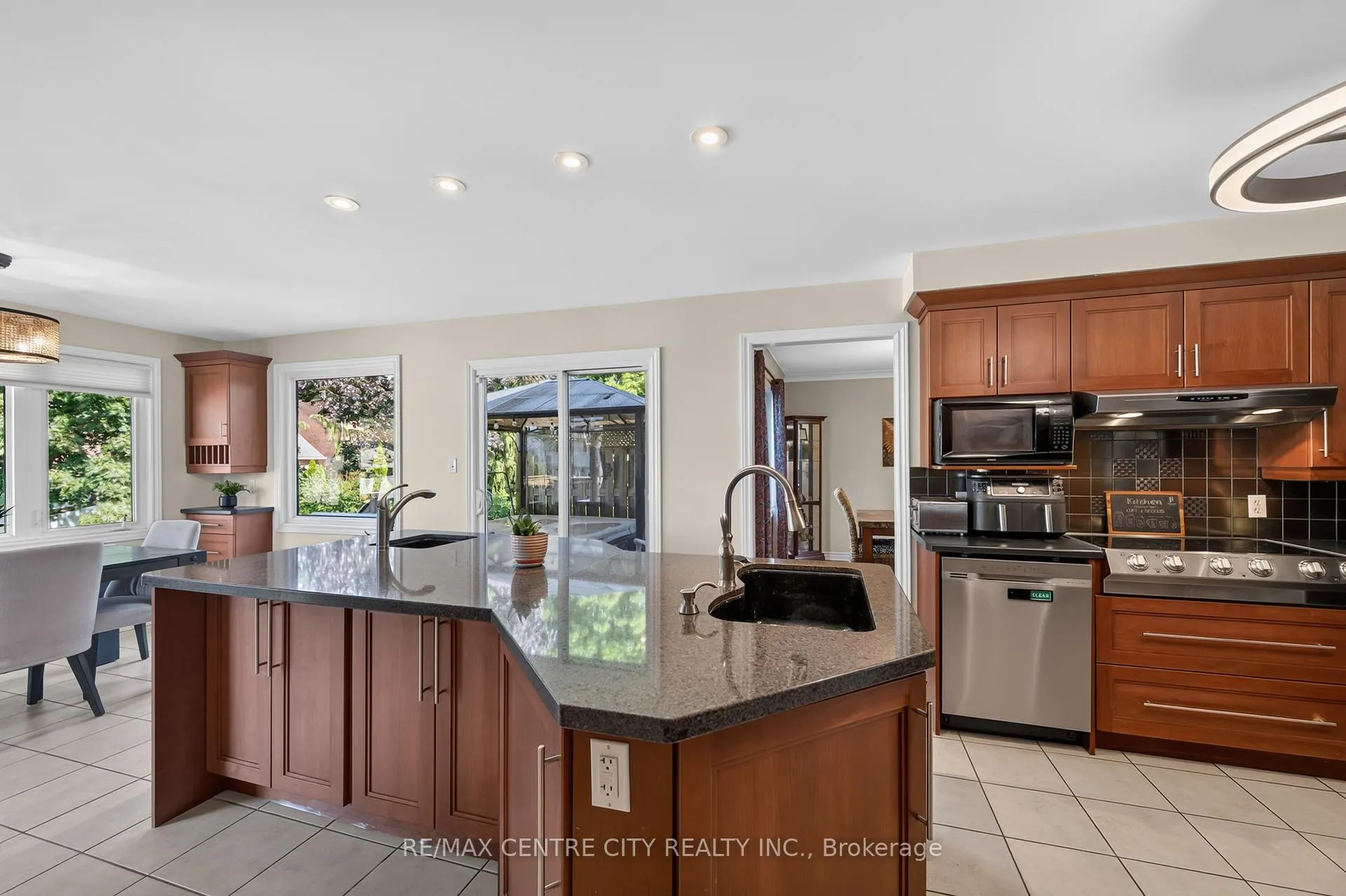 Photo 27 of 15 Cavanaugh Crescent, St. Thomas — HOMEH