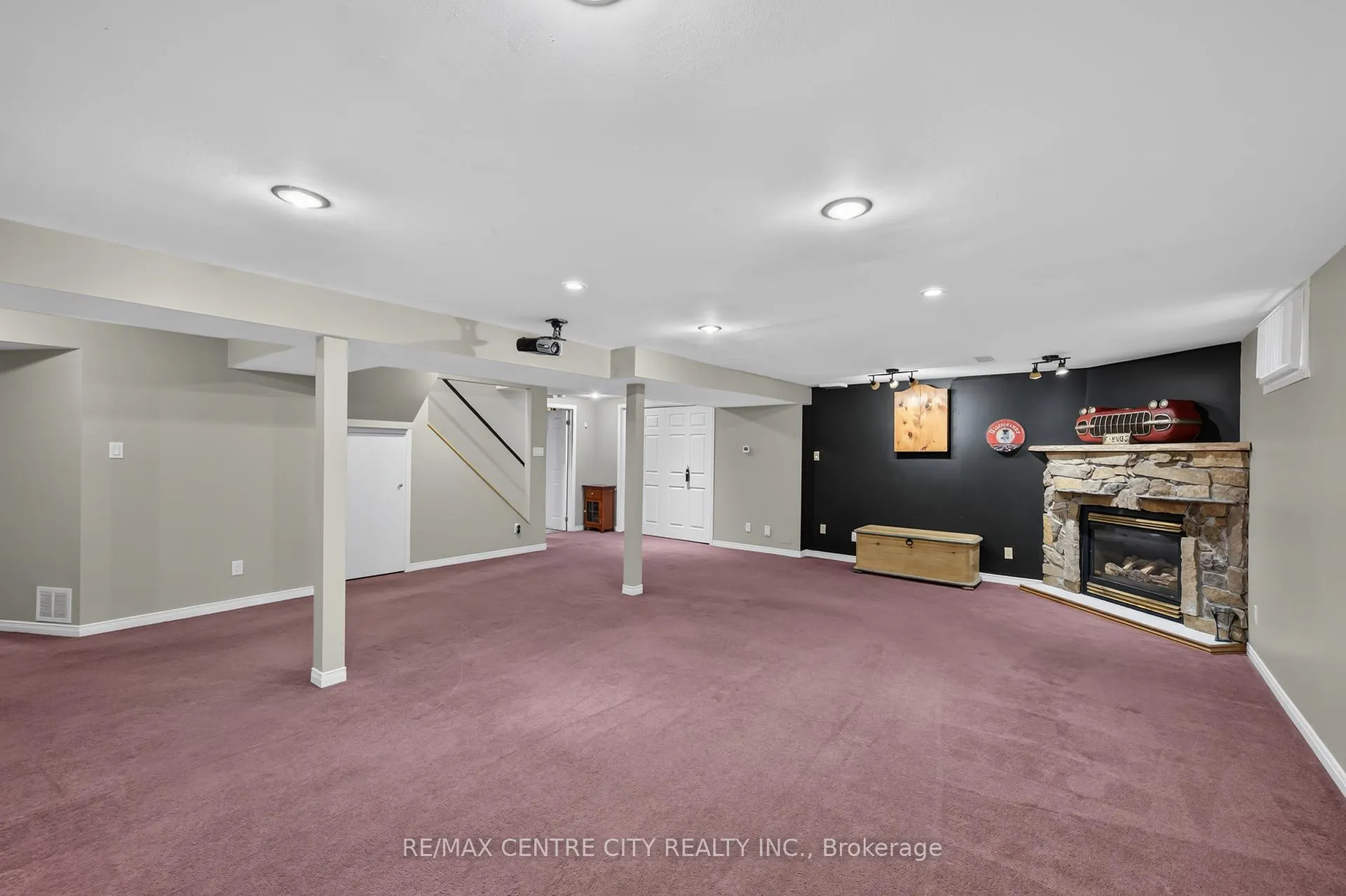 Photo 41 of 15 Cavanaugh Crescent, St. Thomas — HOMEH