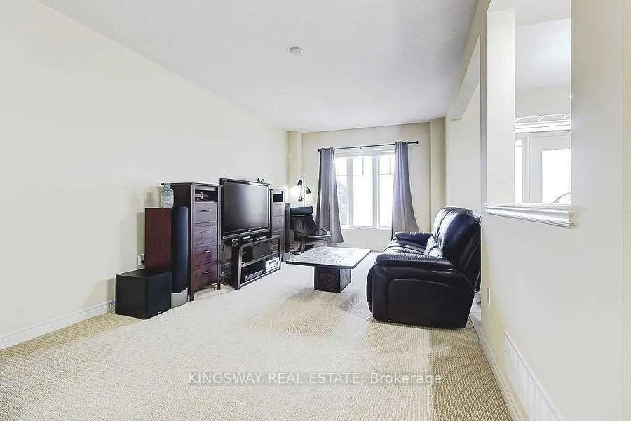 Photo 13 of Unit 5, 7 Lakelawn Road, Grimsby, Grimsby Beach — HOMEH