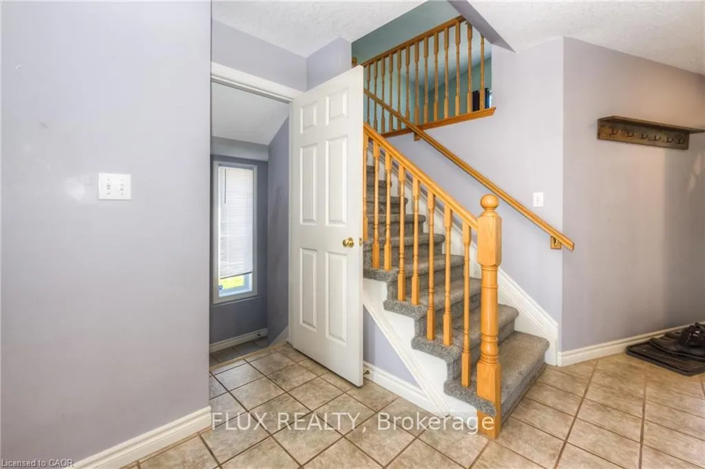 Photo 6 of 53 Wingfield Avenue, Stratford — HOMEH
