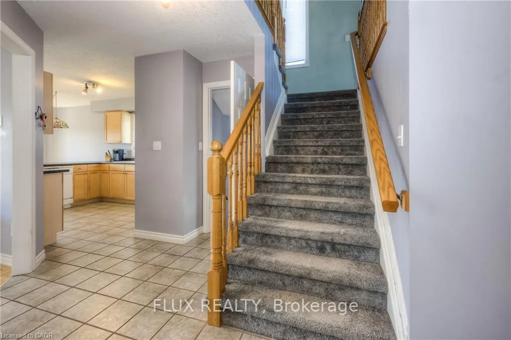 Photo 7 of 53 Wingfield Avenue, Stratford — HOMEH