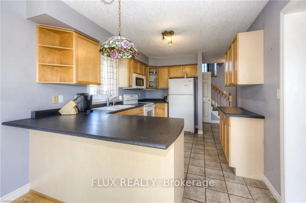 Photo 14 of 53 Wingfield Avenue, Stratford — HOMEH