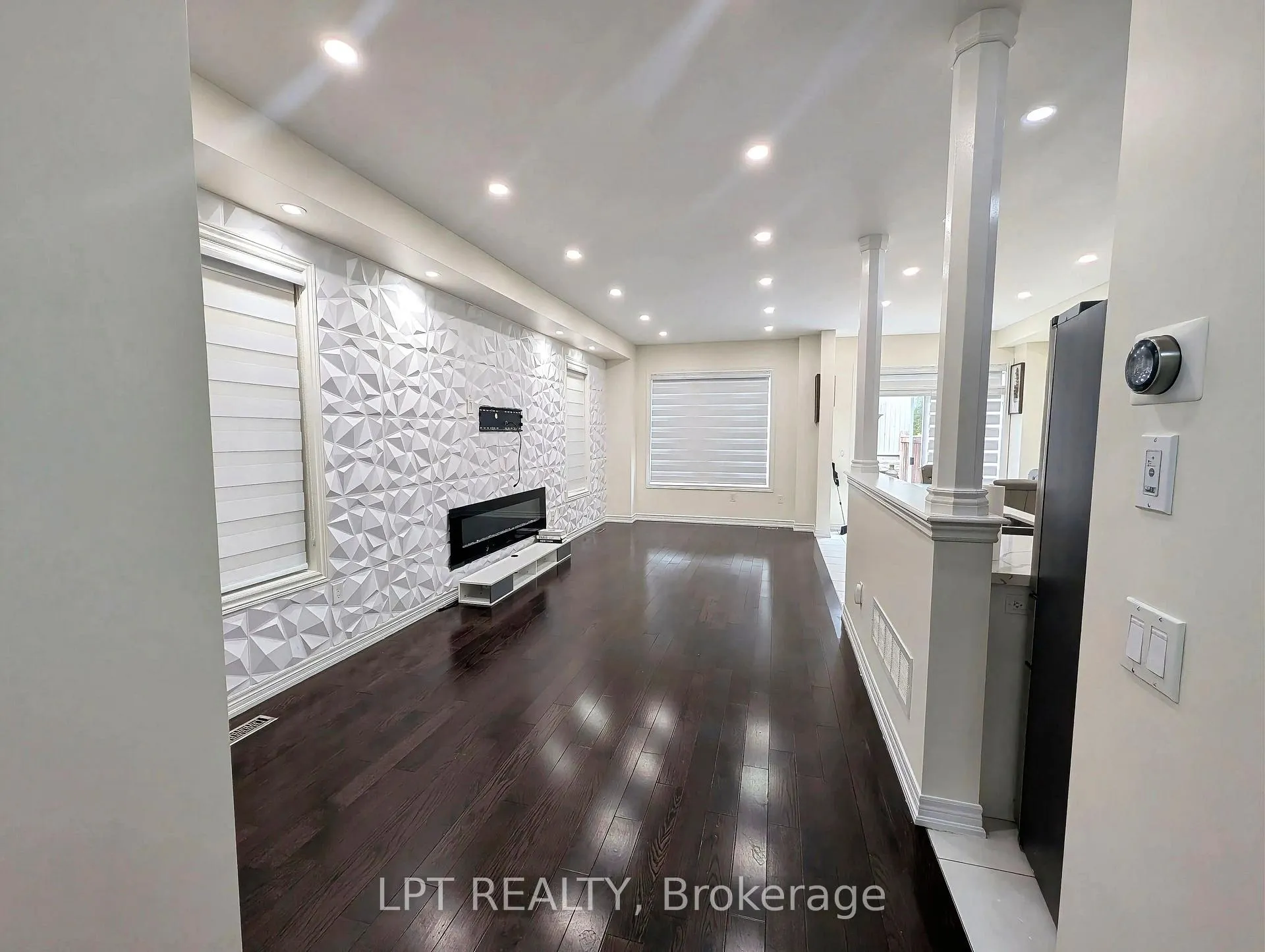 Photo 4 of 22 Dufay Road, Brampton, Northwest Brampton — HOMEH