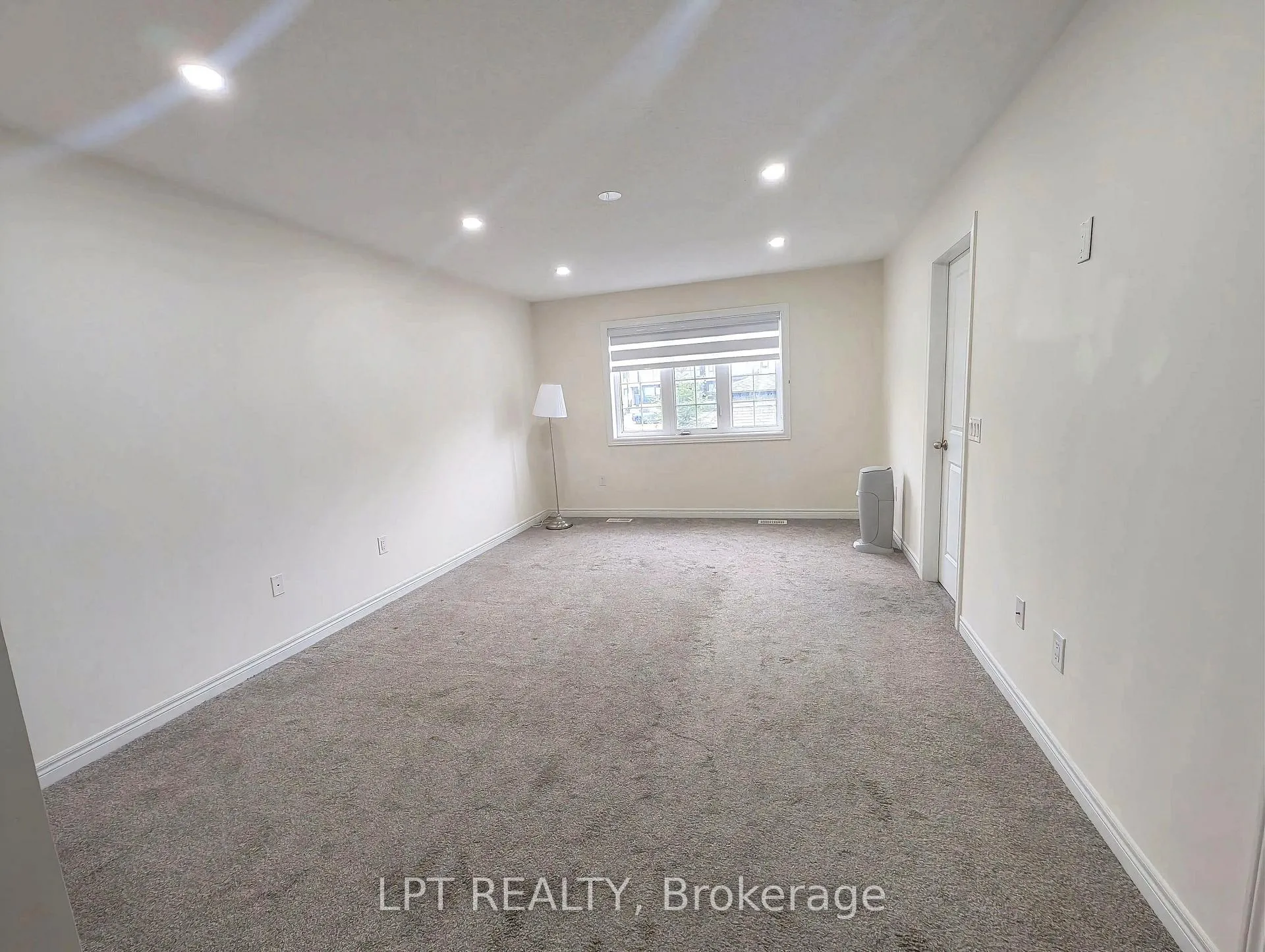 Photo 8 of 22 Dufay Road, Brampton, Northwest Brampton — HOMEH