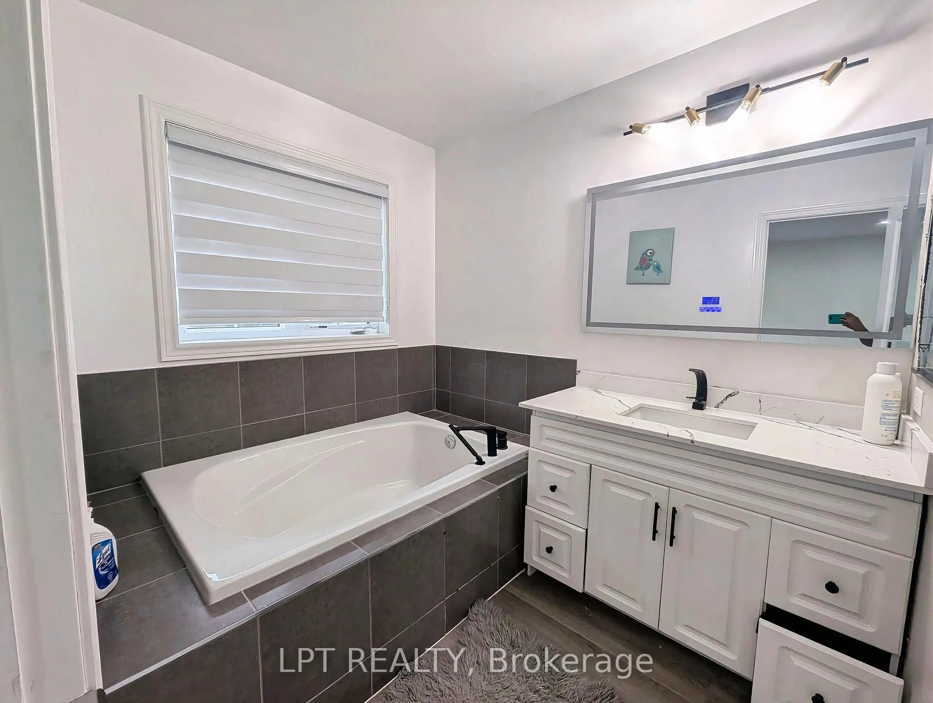 Photo 9 of 22 Dufay Road, Brampton, Northwest Brampton — HOMEH